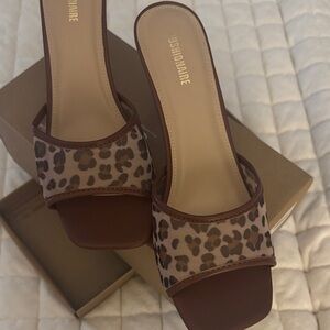 Brown Leopard Print Women's Sandals